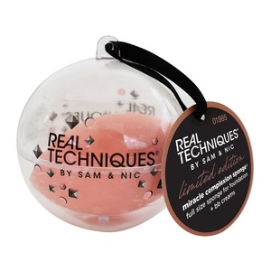 REAL TECHNIQUES Спонж для макияжа / Miracle Complexion Ornament